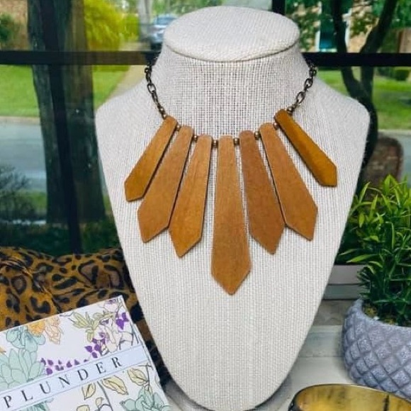 NEW Wooden Statement Necklace - Picture 2 of 12